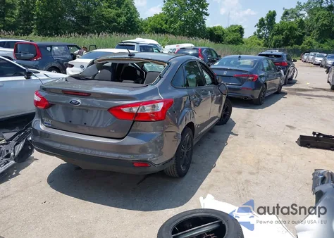 2014 Ford Focus Se from USA, damaged, VIN 1FADP3F25EL192082